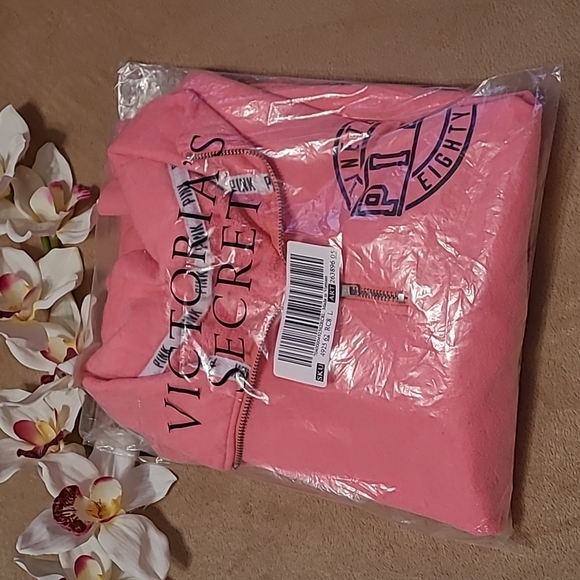 PINK VS Quarter Zip - Picture 11 of 11